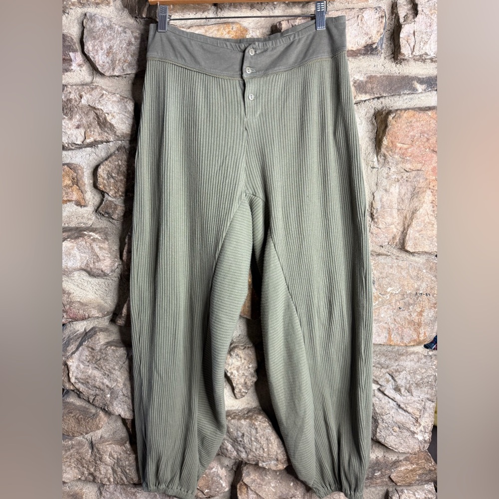 Free people : most wanted joggers size small New without tags
